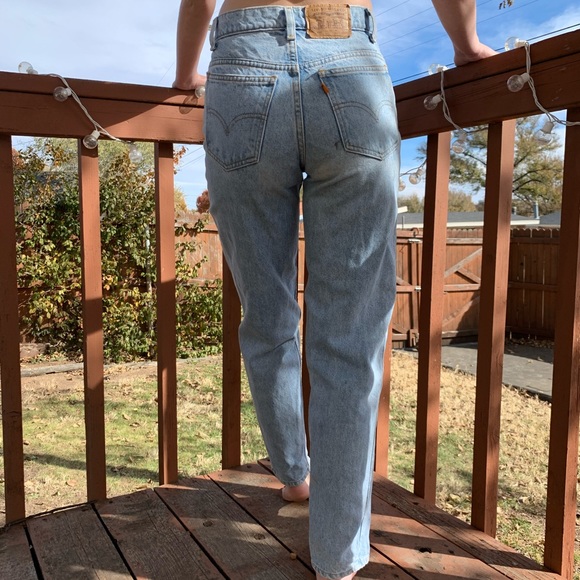 SOLD DEPOP Vintage 550 Levi’s Jeans - Picture 2 of 8